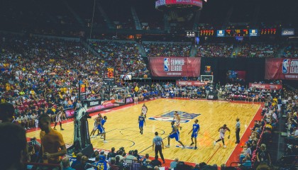 JJB竞技宝-致命失误葬送好局 步行者借对手低迷客场告捷